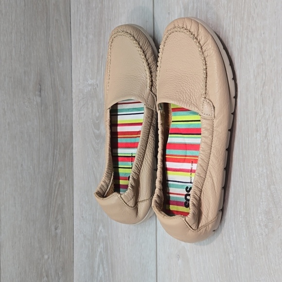 SAS Women Leather Loafer Slip on shoes sz 9M - Picture 2 of 11